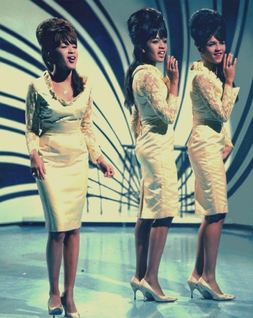 Ronnie Spector and The Ronettes sing Be My Baby.