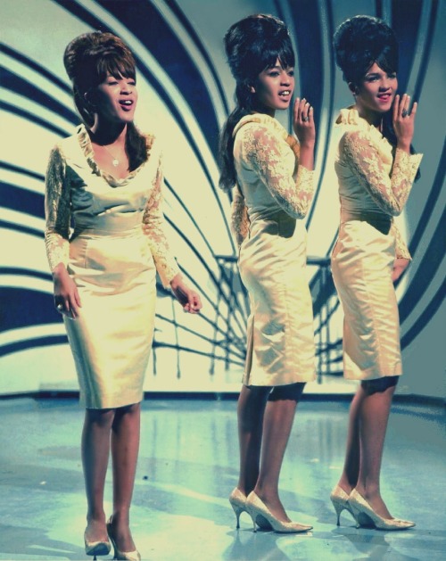 The Ronnettes 1963 Be My Baby